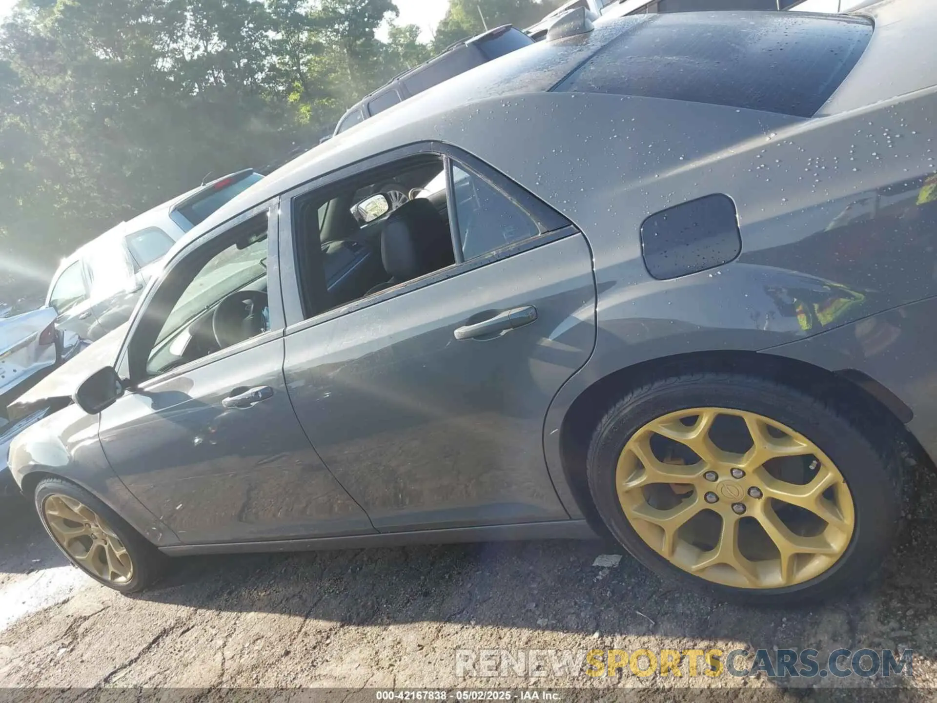 15 fotografías del automóvil dañado 2C3CCABG0KH559734 CHRYSLER 300 2019