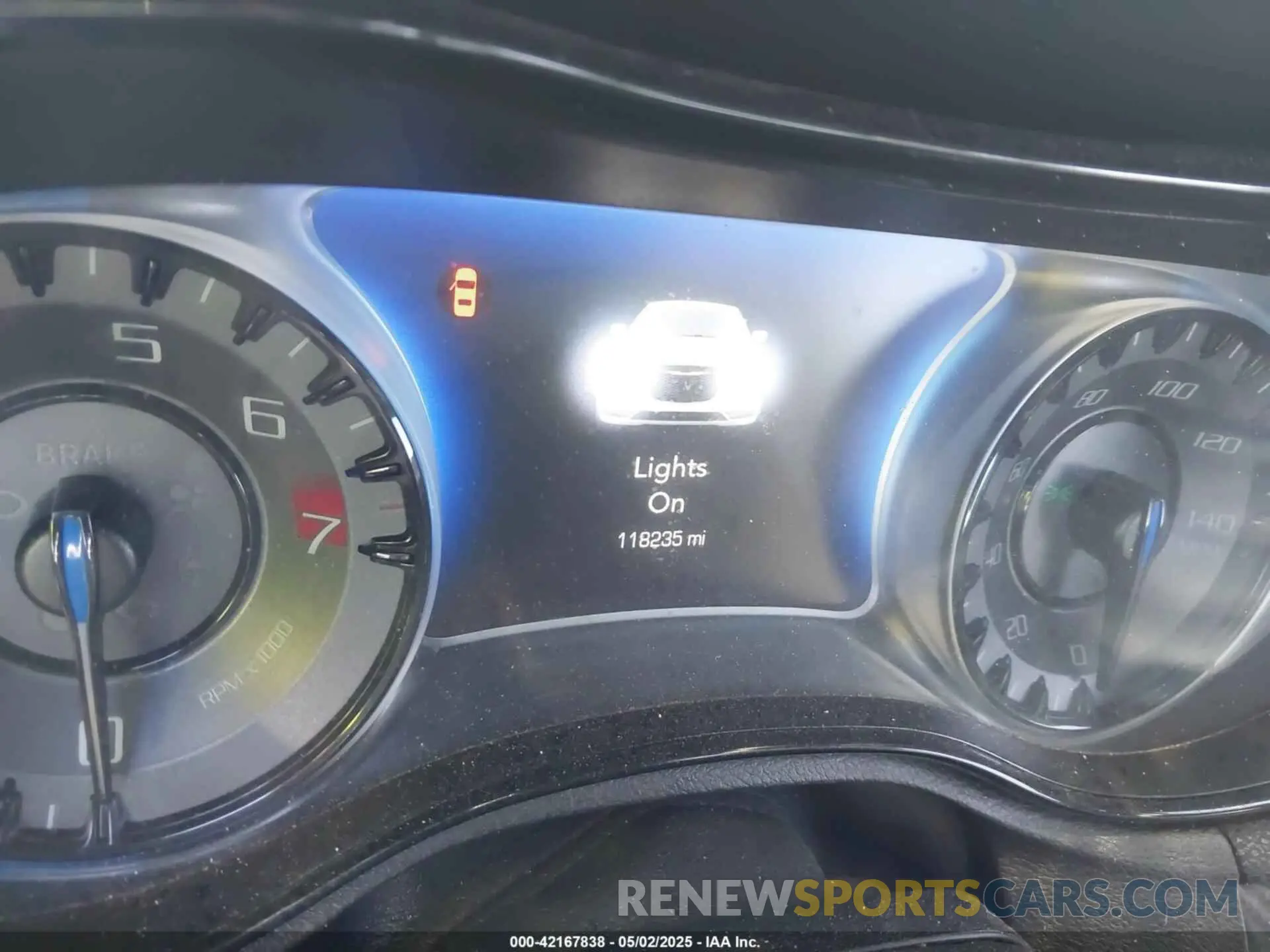 16 fotografías del automóvil dañado 2C3CCABG0KH559734 CHRYSLER 300 2019