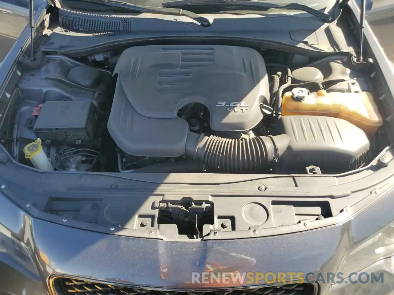 11 fotografías del automóvil dañado 2C3CCABG0KH633993 CHRYSLER 300 2019