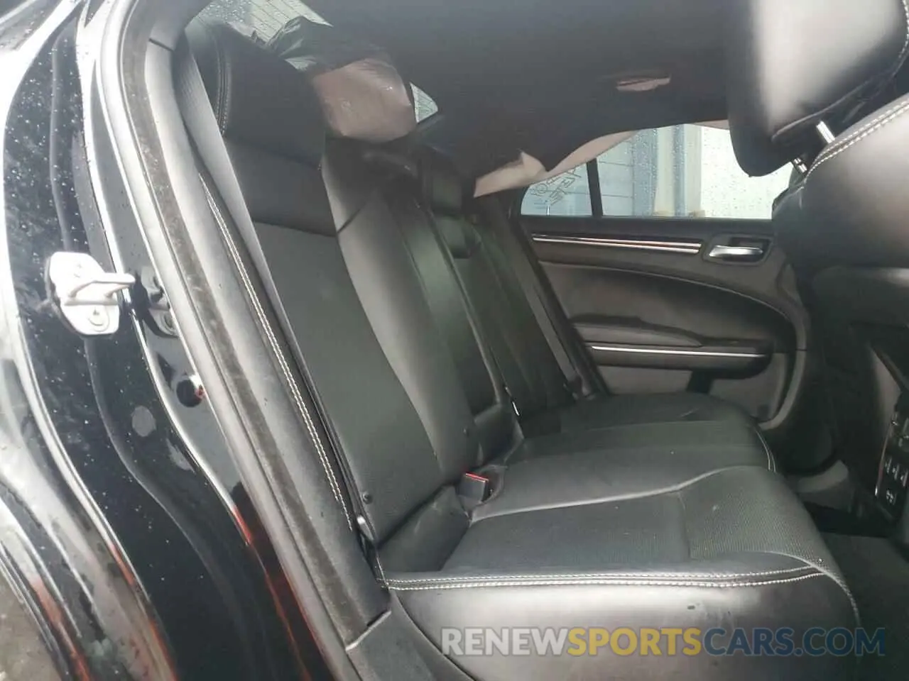 10 fotografías del automóvil dañado 2C3CCABG1KH548418 CHRYSLER 300 2019