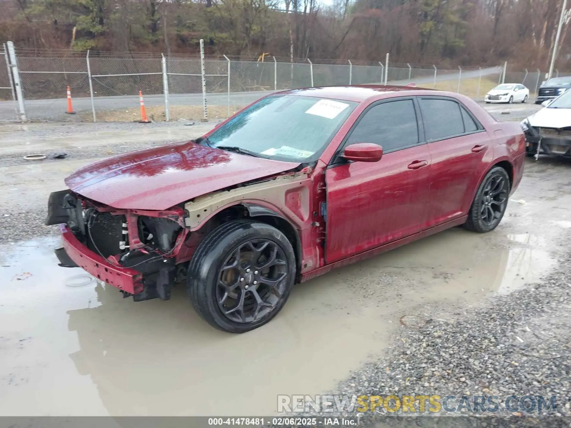 2 fotografías del automóvil dañado 2C3CCABG1KH609427 CHRYSLER 300 2019
