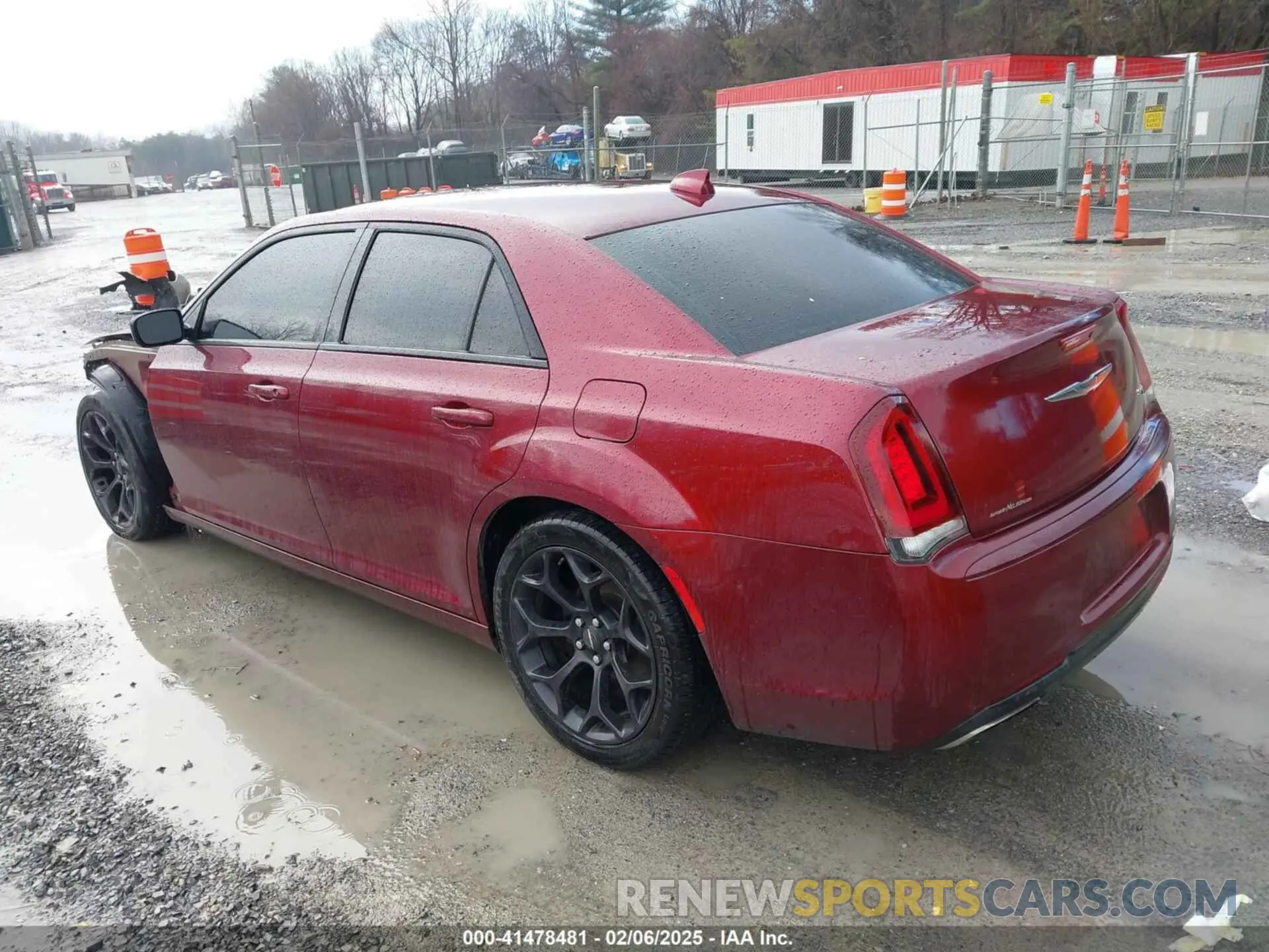 3 fotografías del automóvil dañado 2C3CCABG1KH609427 CHRYSLER 300 2019