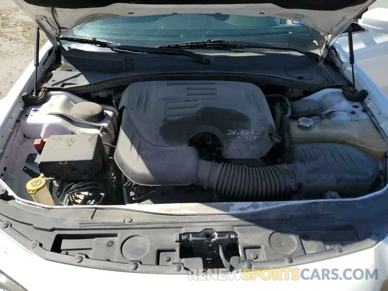 13 fotografías del automóvil dañado 2C3CCABG1KH654061 CHRYSLER 300 2019