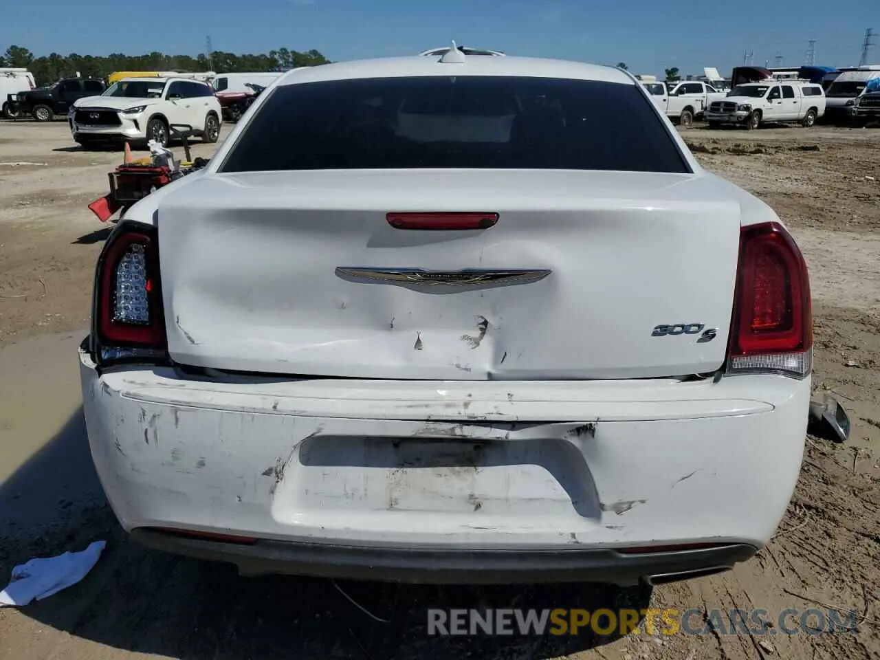 6 fotografías del automóvil dañado 2C3CCABG1KH654061 CHRYSLER 300 2019