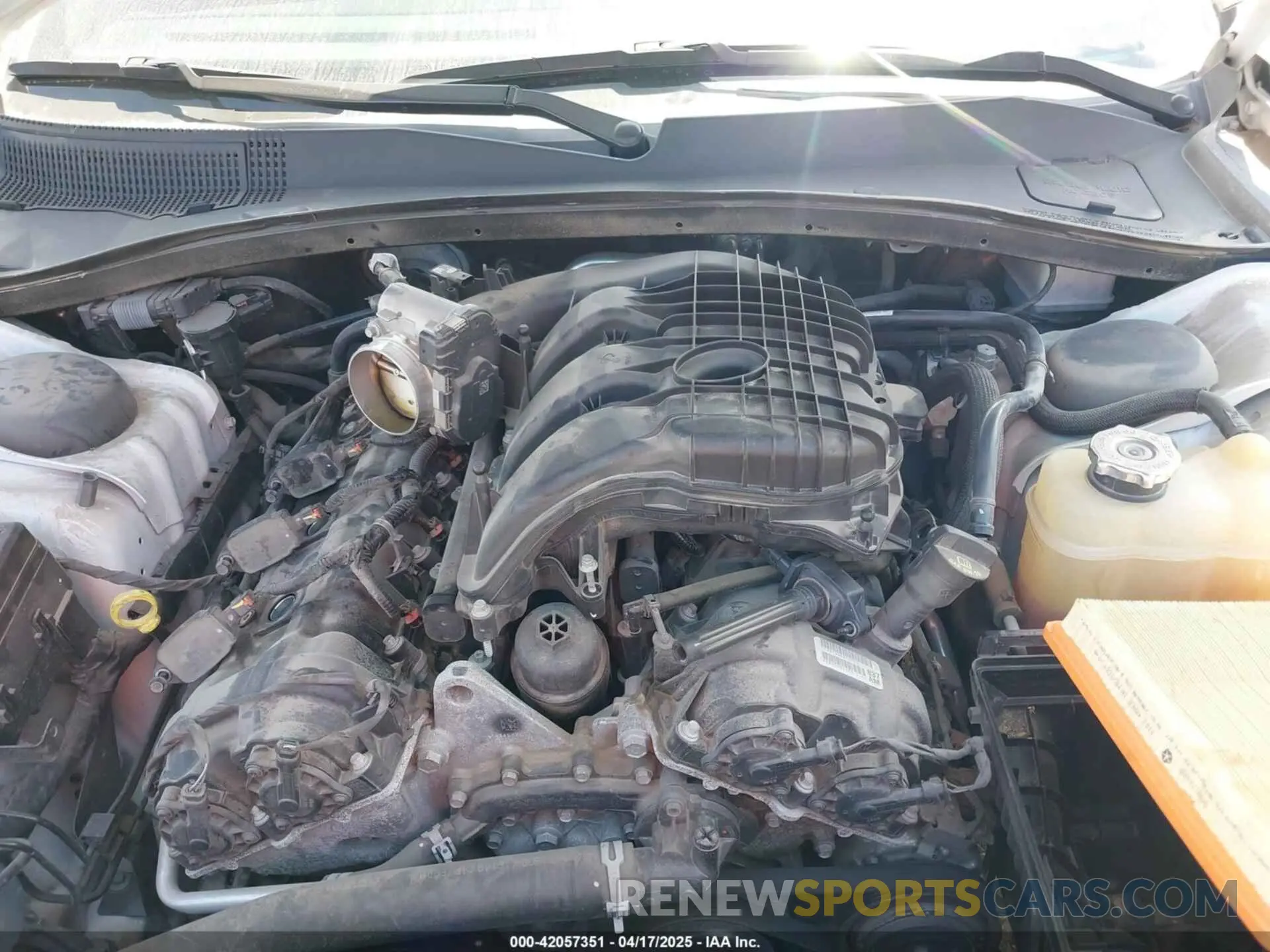 10 fotografías del automóvil dañado 2C3CCABG2KH604978 CHRYSLER 300 2019