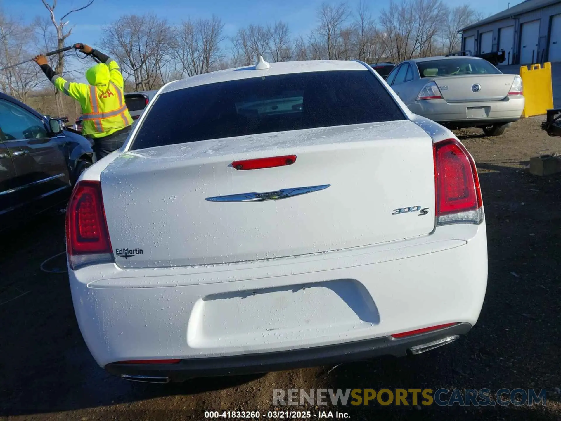 16 fotografías del automóvil dañado 2C3CCABG3KH533614 CHRYSLER 300 2019