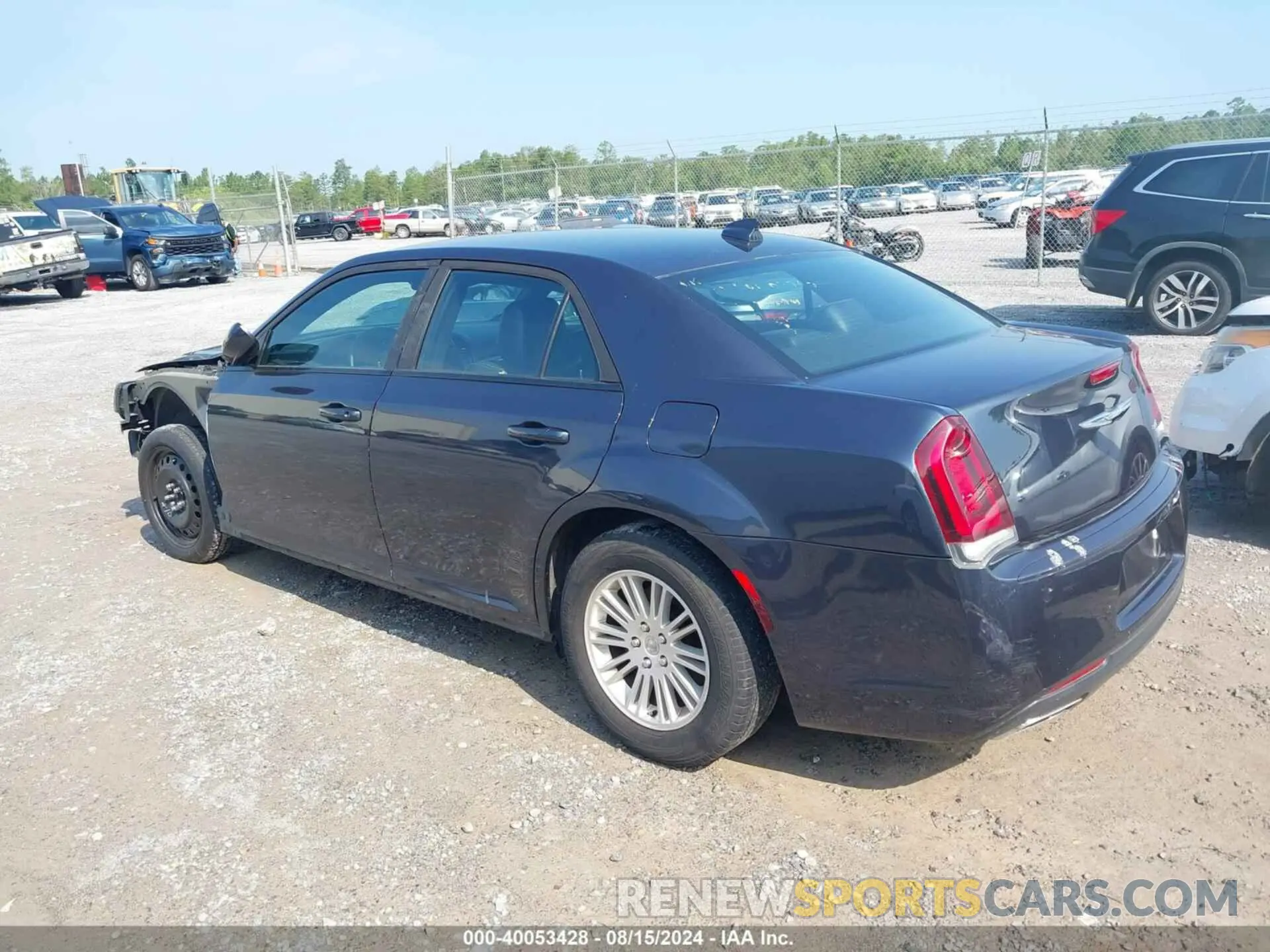 3 fotografías del automóvil dañado 2C3CCABG3KH559372 CHRYSLER 300 2019