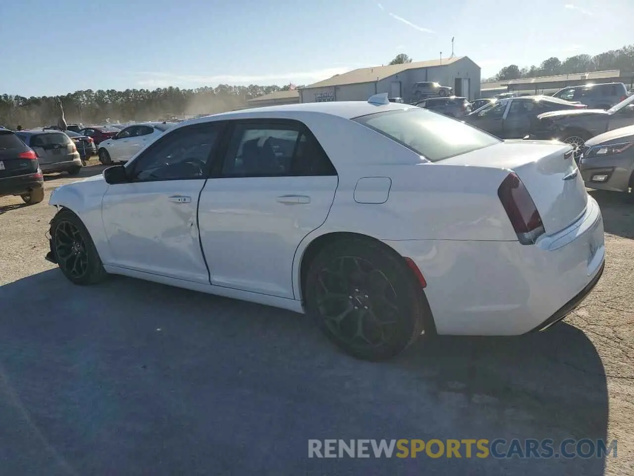 2 fotografías del automóvil dañado 2C3CCABG3KH639836 CHRYSLER 300 2019