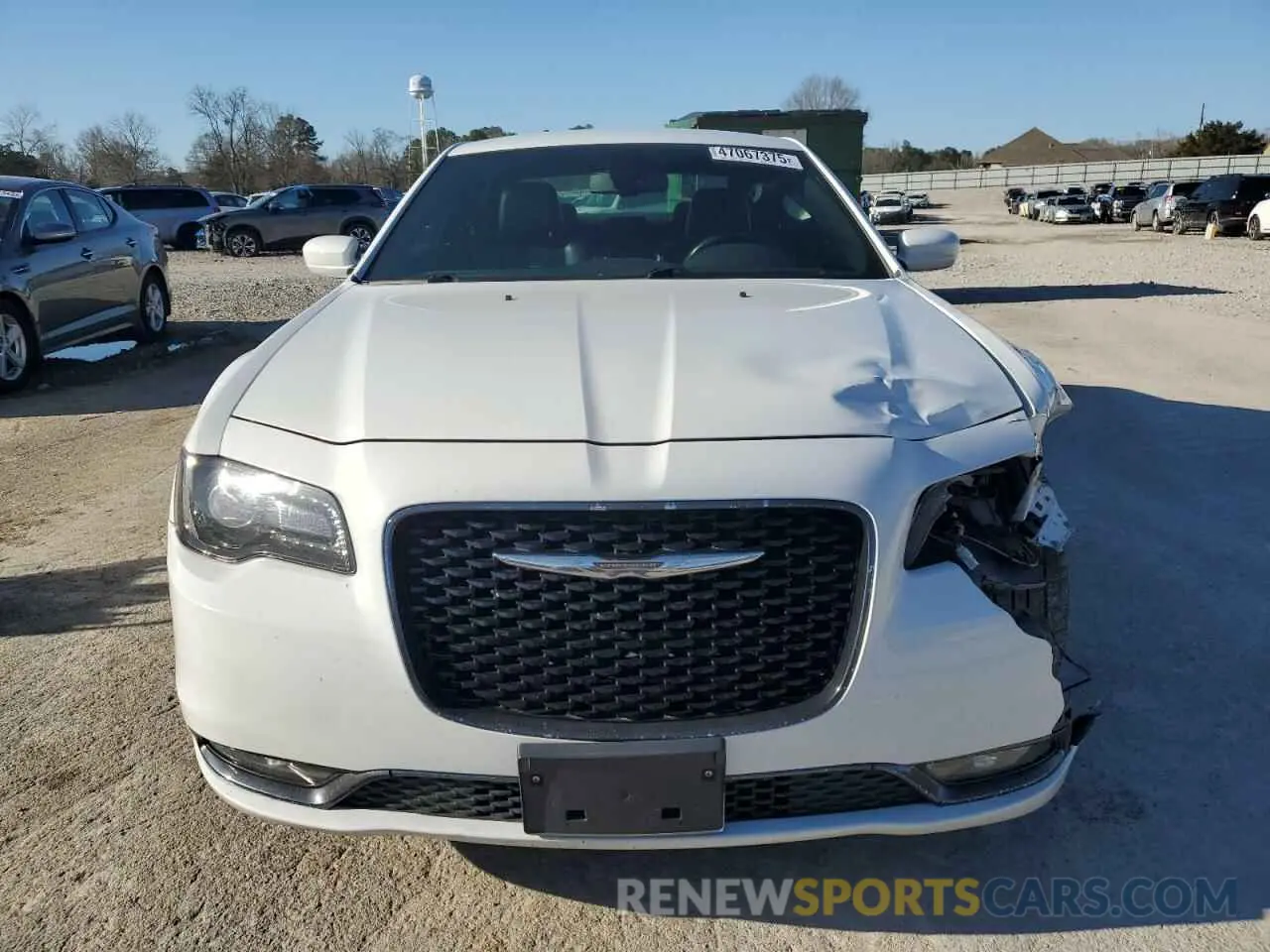5 fotografías del automóvil dañado 2C3CCABG3KH639836 CHRYSLER 300 2019
