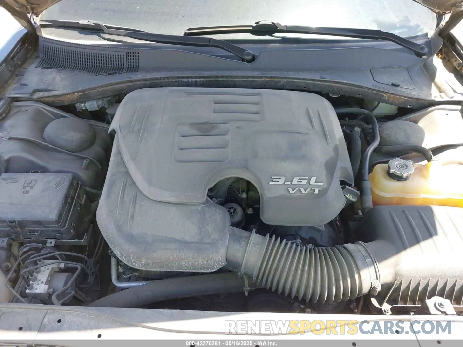 10 fotografías del automóvil dañado 2C3CCABG3KH654014 CHRYSLER 300 2019