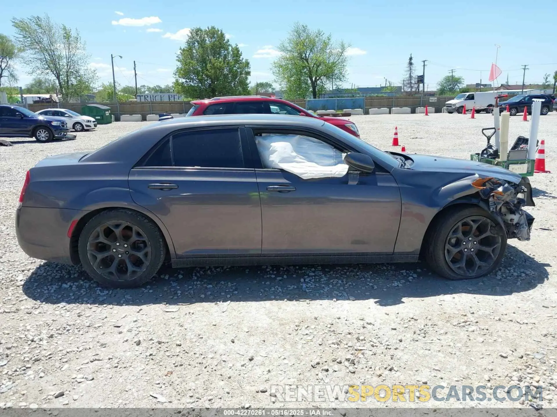 12 fotografías del automóvil dañado 2C3CCABG3KH654014 CHRYSLER 300 2019