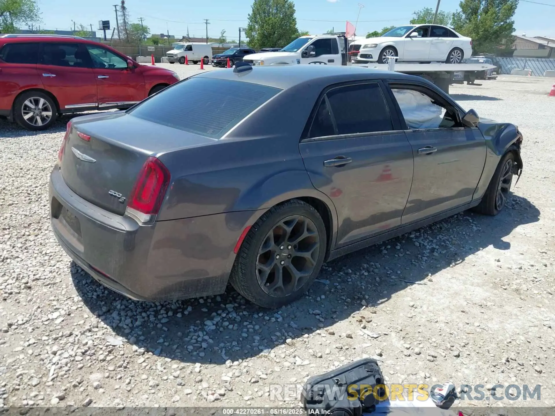 4 fotografías del automóvil dañado 2C3CCABG3KH654014 CHRYSLER 300 2019