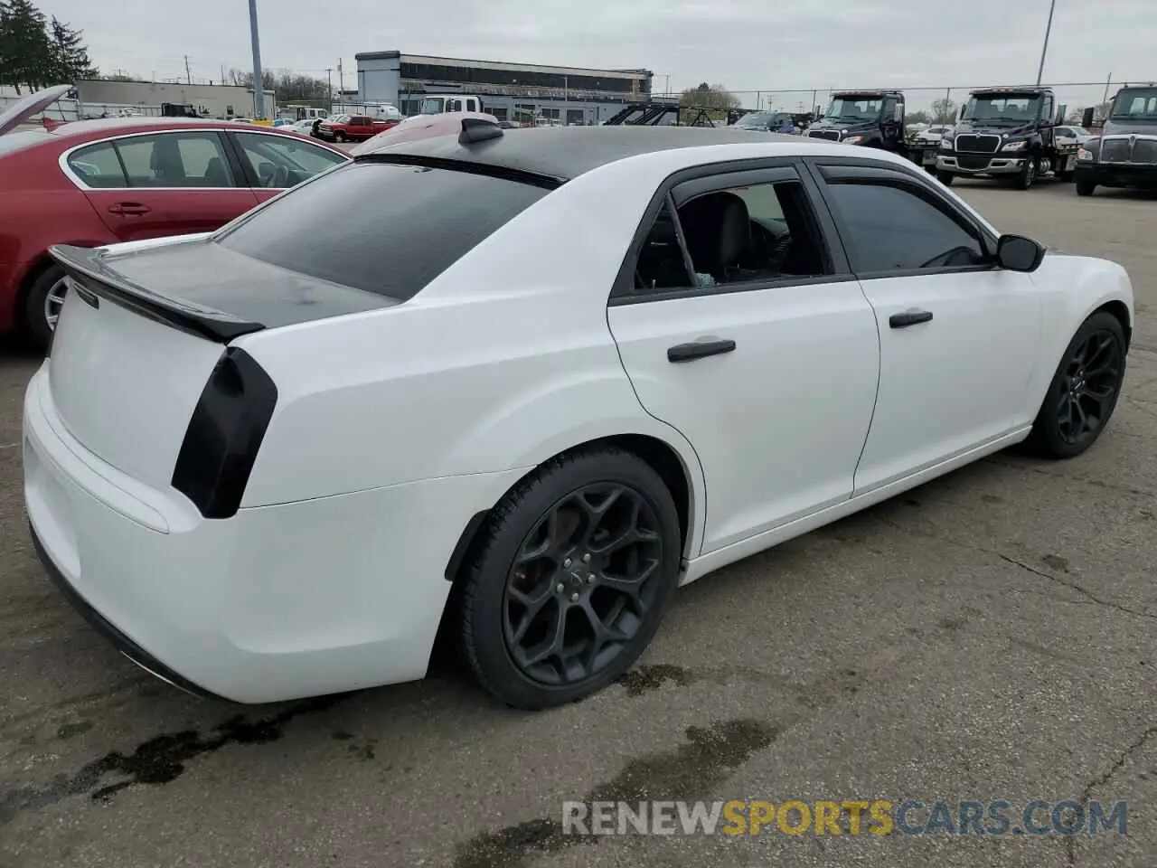 3 fotografías del automóvil dañado 2C3CCABG4KH618056 CHRYSLER 300 2019