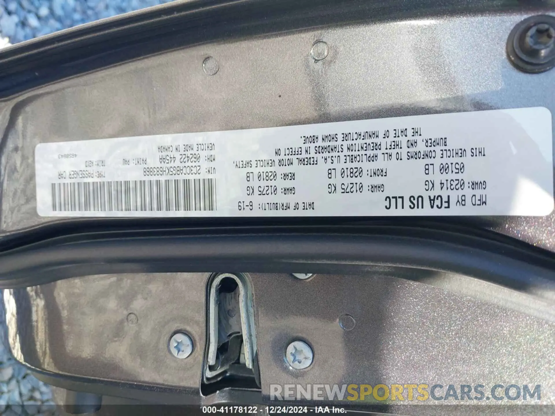 9 fotografías del automóvil dañado 2C3CCABG5KH683868 CHRYSLER 300 2019