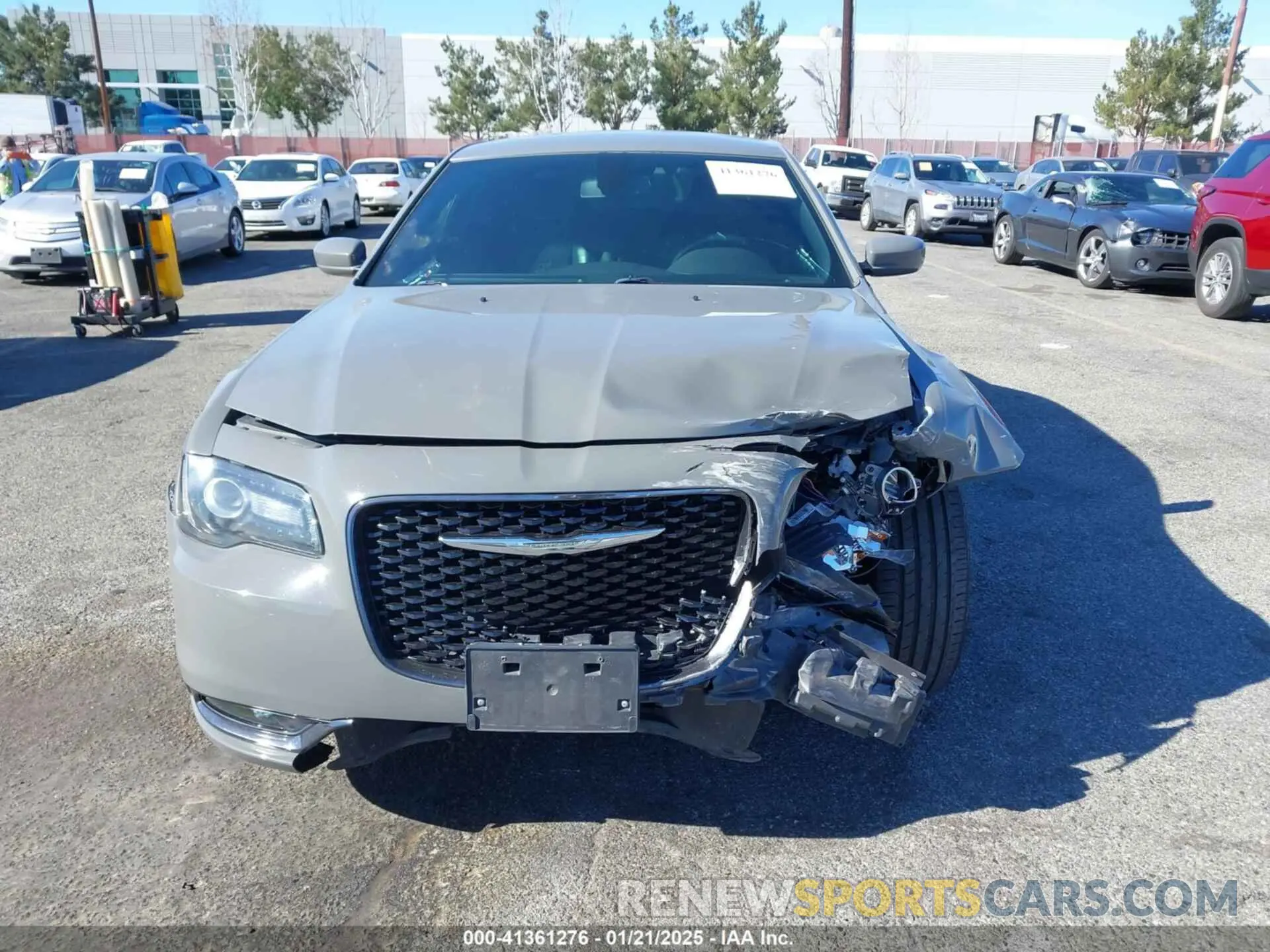 12 fotografías del automóvil dañado 2C3CCABG6KH515074 CHRYSLER 300 2019