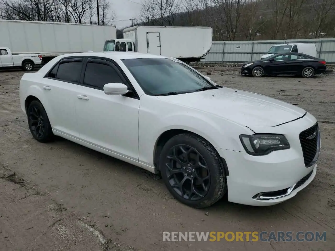 4 fotografías del automóvil dañado 2C3CCABG6KH515897 CHRYSLER 300 2019