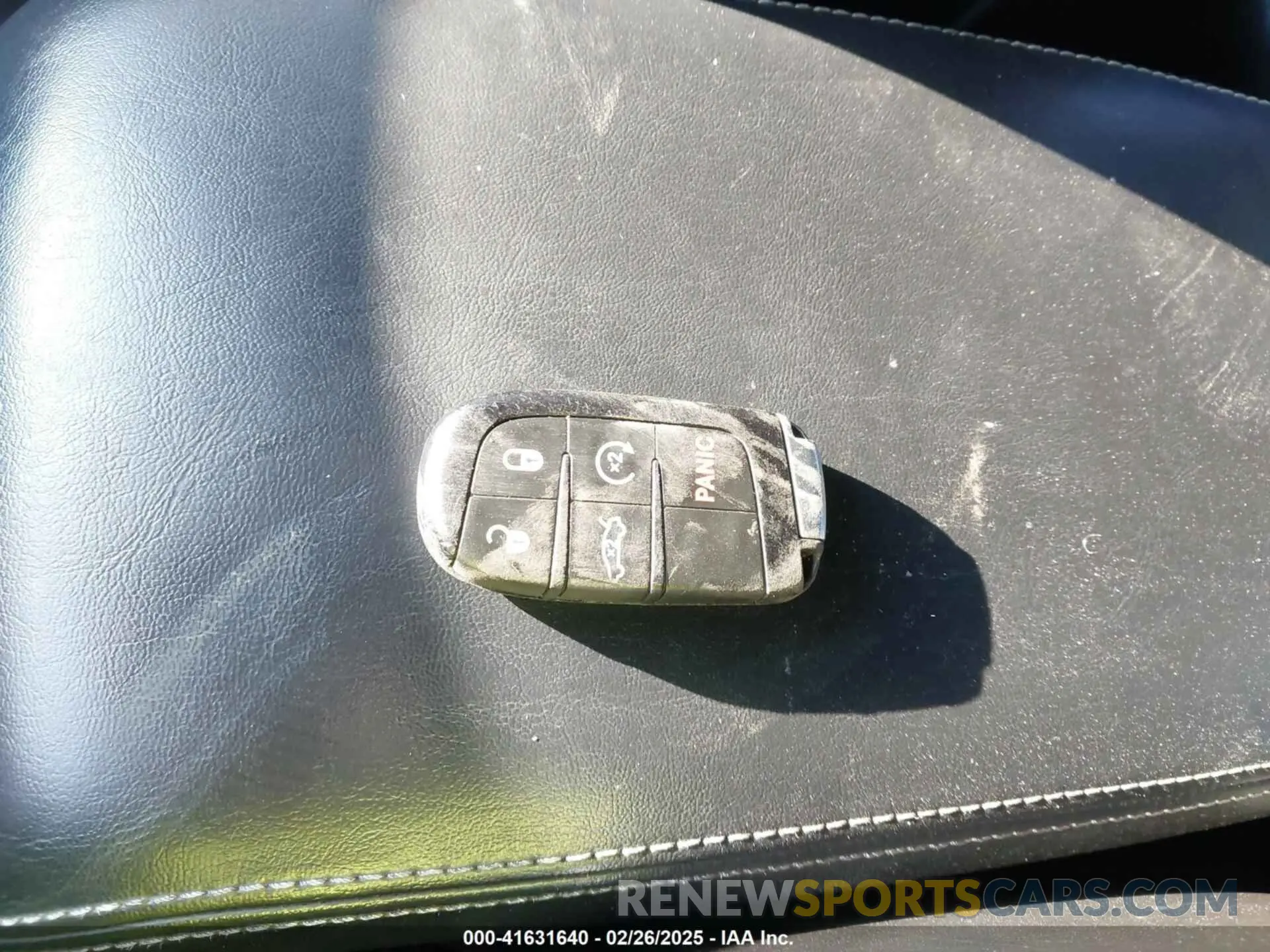11 fotografías del automóvil dañado 2C3CCABG6KH637059 CHRYSLER 300 2019