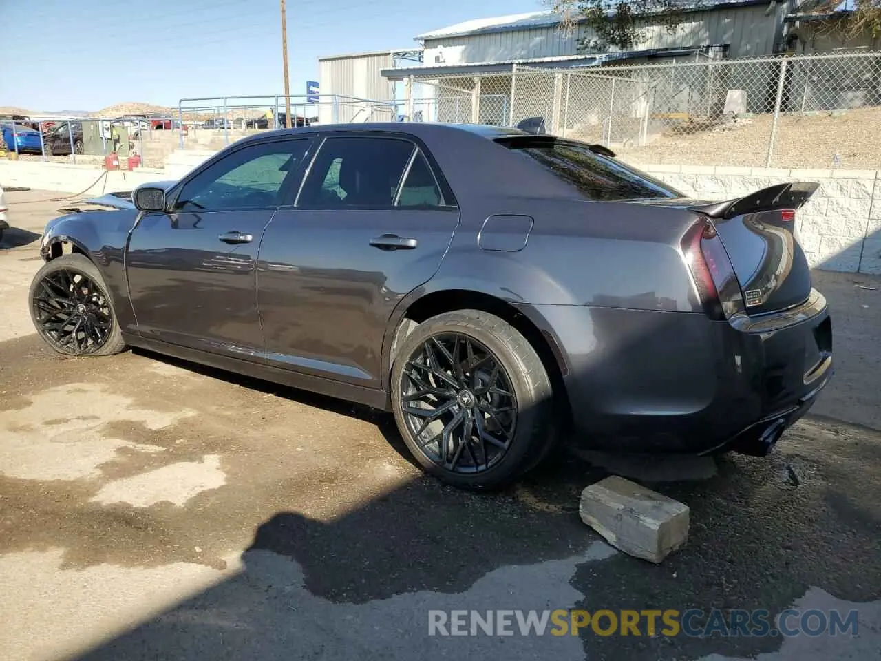 2 fotografías del automóvil dañado 2C3CCABG9KH617985 CHRYSLER 300 2019