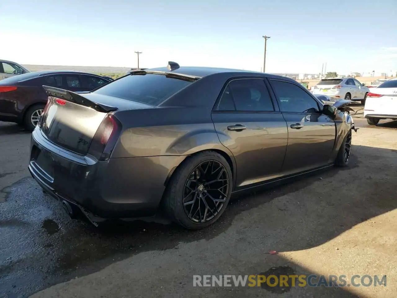 3 fotografías del automóvil dañado 2C3CCABG9KH617985 CHRYSLER 300 2019