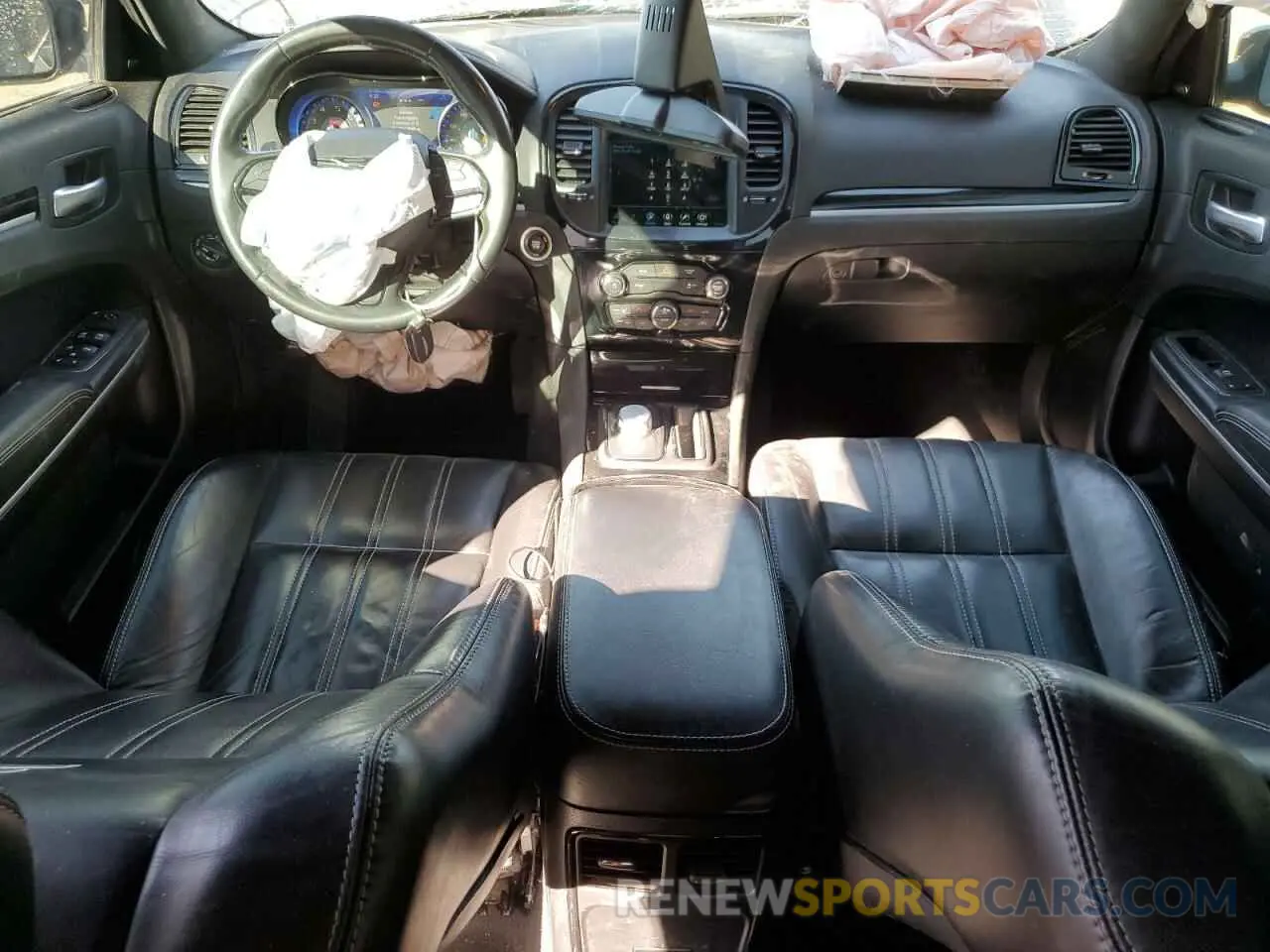8 fotografías del automóvil dañado 2C3CCABG9KH617985 CHRYSLER 300 2019