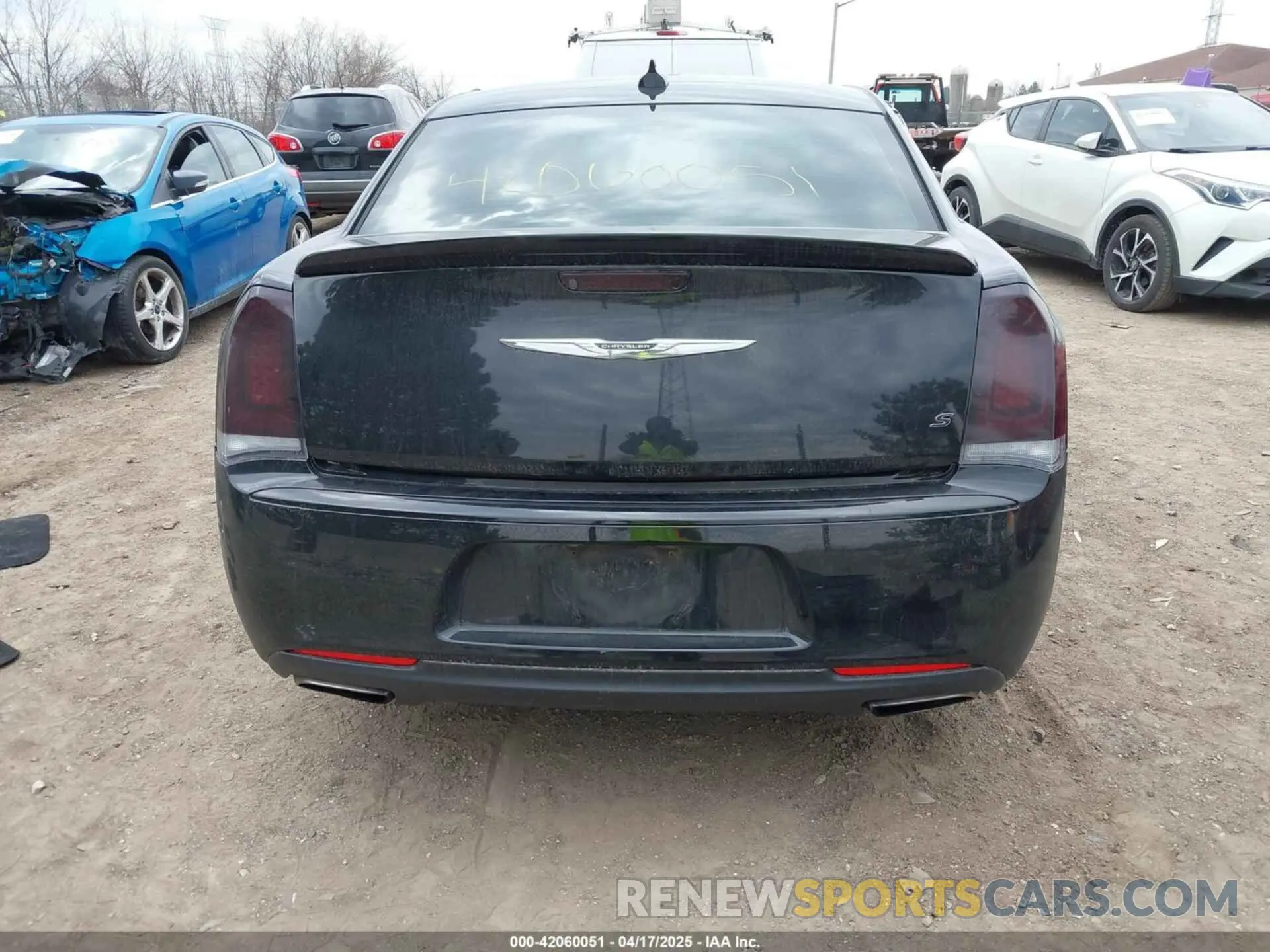 17 fotografías del automóvil dañado 2C3CCABG9KH654079 CHRYSLER 300 2019