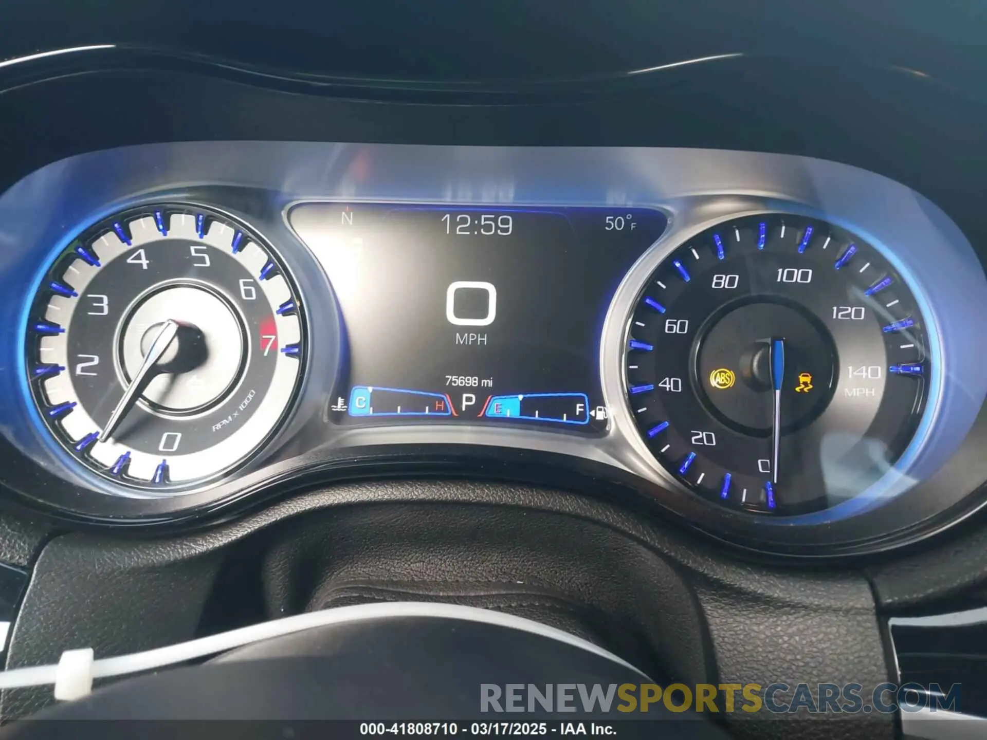 15 fotografías del automóvil dañado 2C3CCABGXKH577819 CHRYSLER 300 2019