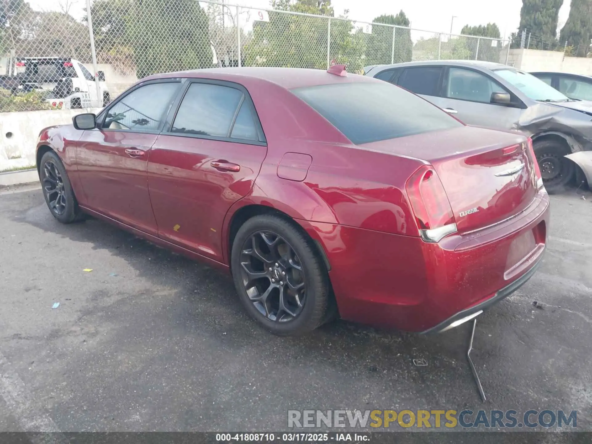 3 fotografías del automóvil dañado 2C3CCABGXKH577819 CHRYSLER 300 2019