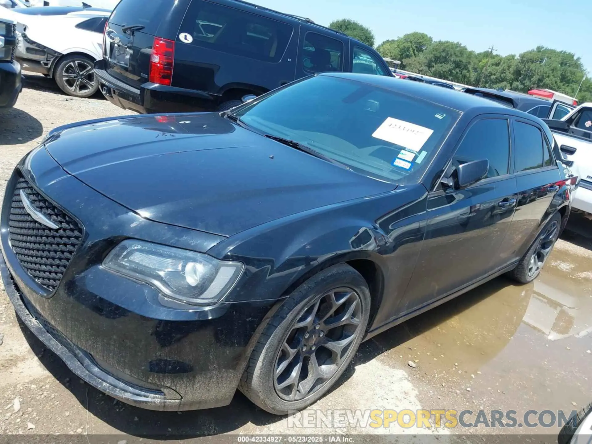 2 fotografías del automóvil dañado 2C3CCABGXKH628784 CHRYSLER 300 2019