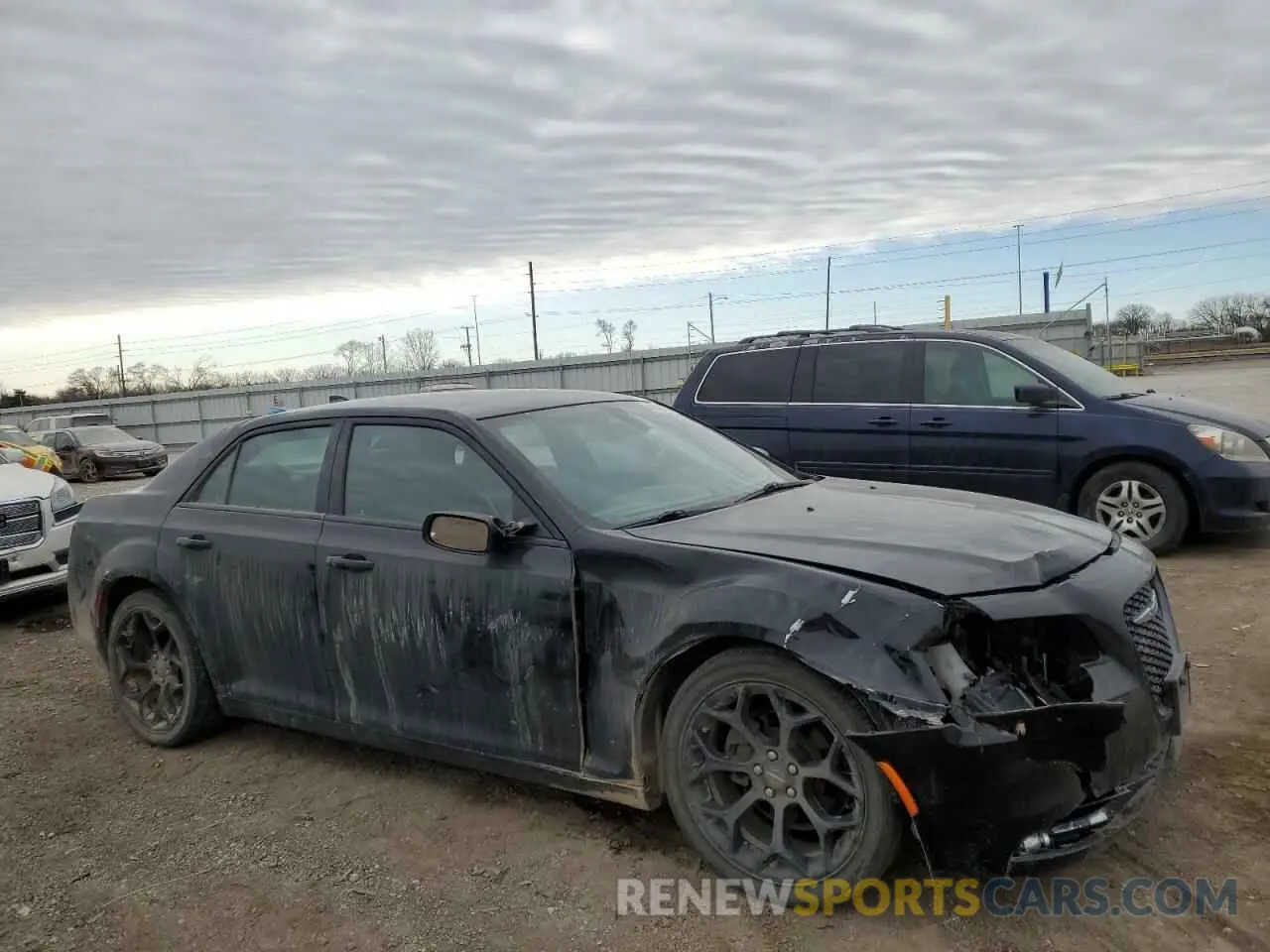 4 fotografías del automóvil dañado 2C3CCABGXKH682862 CHRYSLER 300 2019