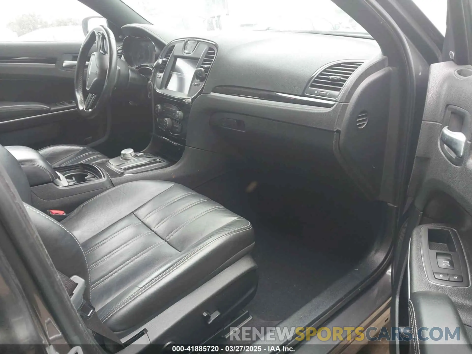 5 fotografías del automóvil dañado 2C3CCABGXKH708182 CHRYSLER 300 2019
