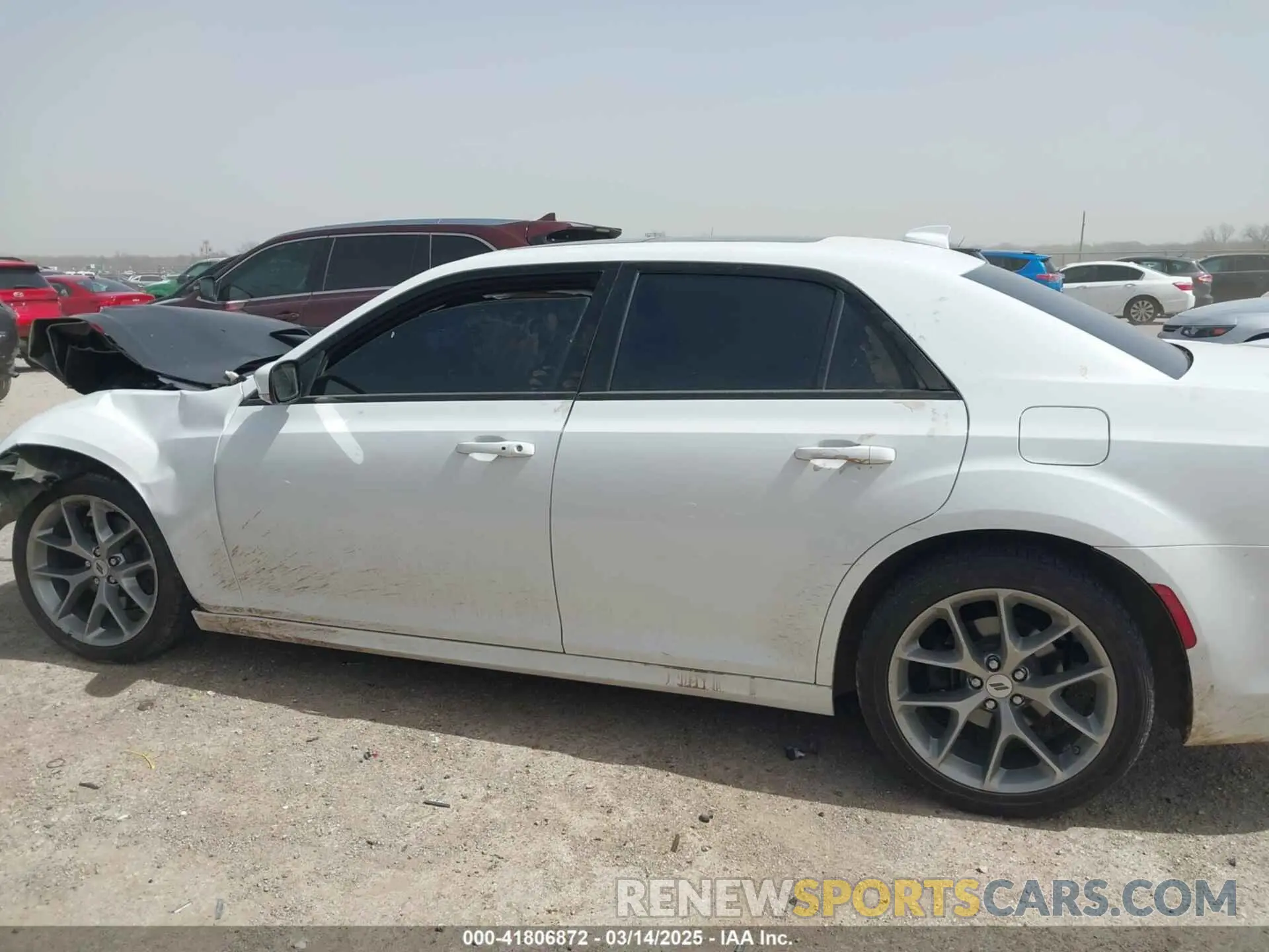 14 fotografías del automóvil dañado 2C3CCABT1KH564759 CHRYSLER 300 2019