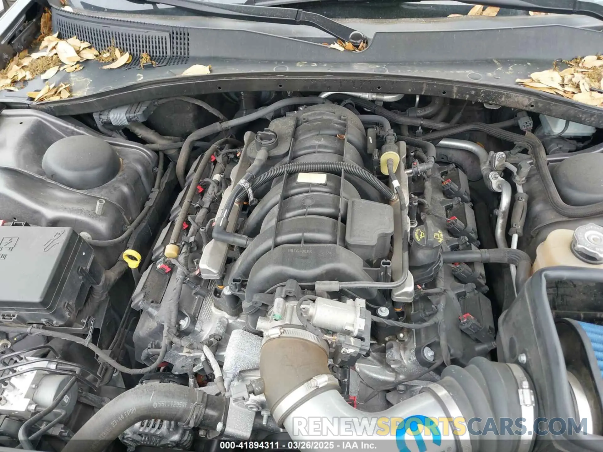 10 fotografías del automóvil dañado 2C3CCABT8KH524095 CHRYSLER 300 2019