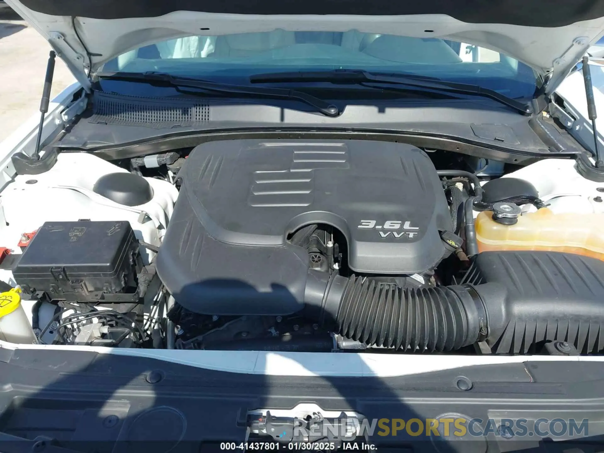 10 fotografías del automóvil dañado 2C3CCAEG1KH528603 CHRYSLER 300 2019