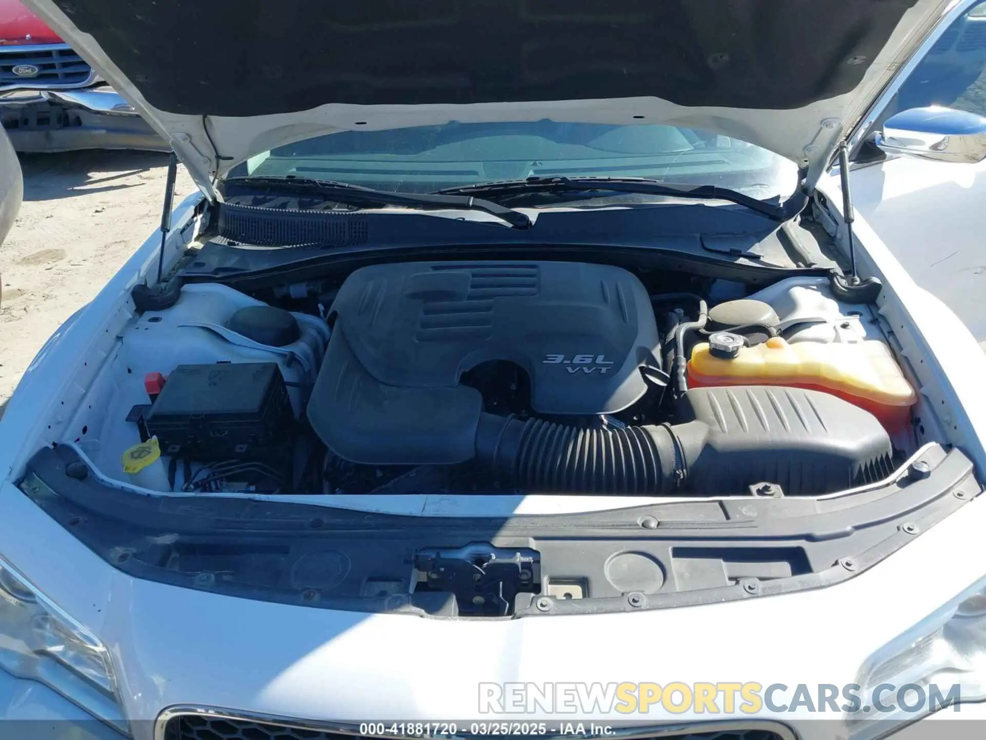 10 fotografías del automóvil dañado 2C3CCAEG3KH536492 CHRYSLER 300 2019