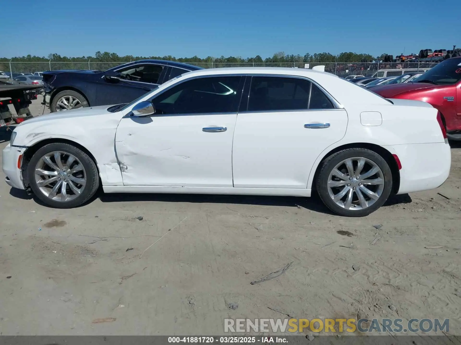 14 fotografías del automóvil dañado 2C3CCAEG3KH536492 CHRYSLER 300 2019