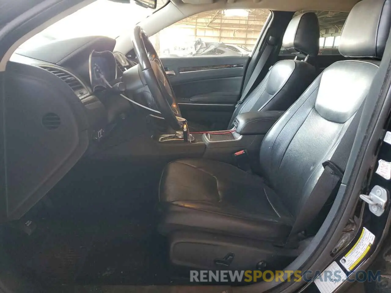 7 fotografías del automóvil dañado 2C3CCAEG3KH555818 CHRYSLER 300 2019