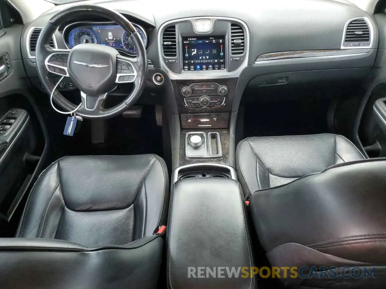 8 fotografías del automóvil dañado 2C3CCAEG3KH585899 CHRYSLER 300 2019