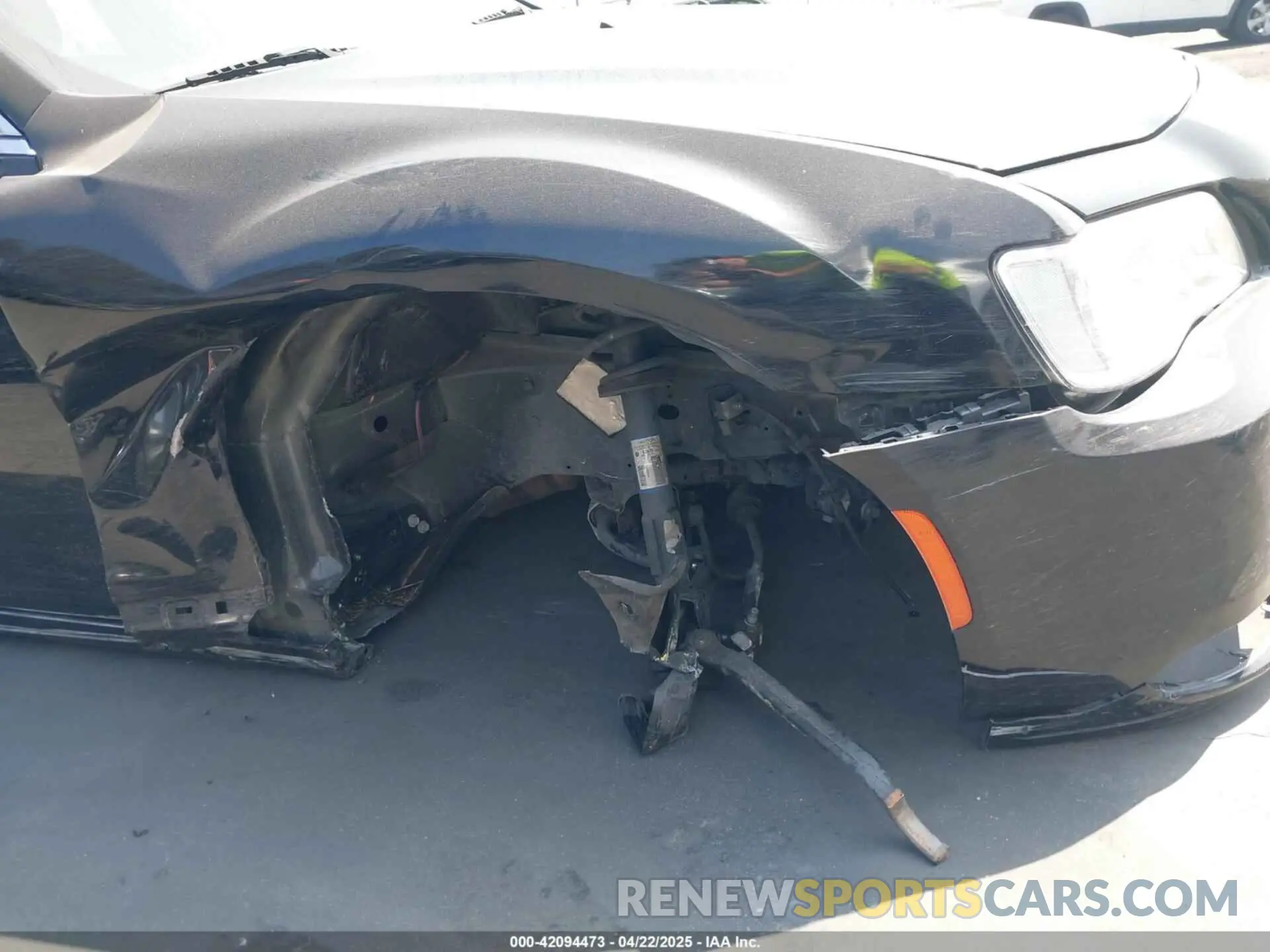 6 fotografías del automóvil dañado 2C3CCAEG3KH697988 CHRYSLER 300 2019
