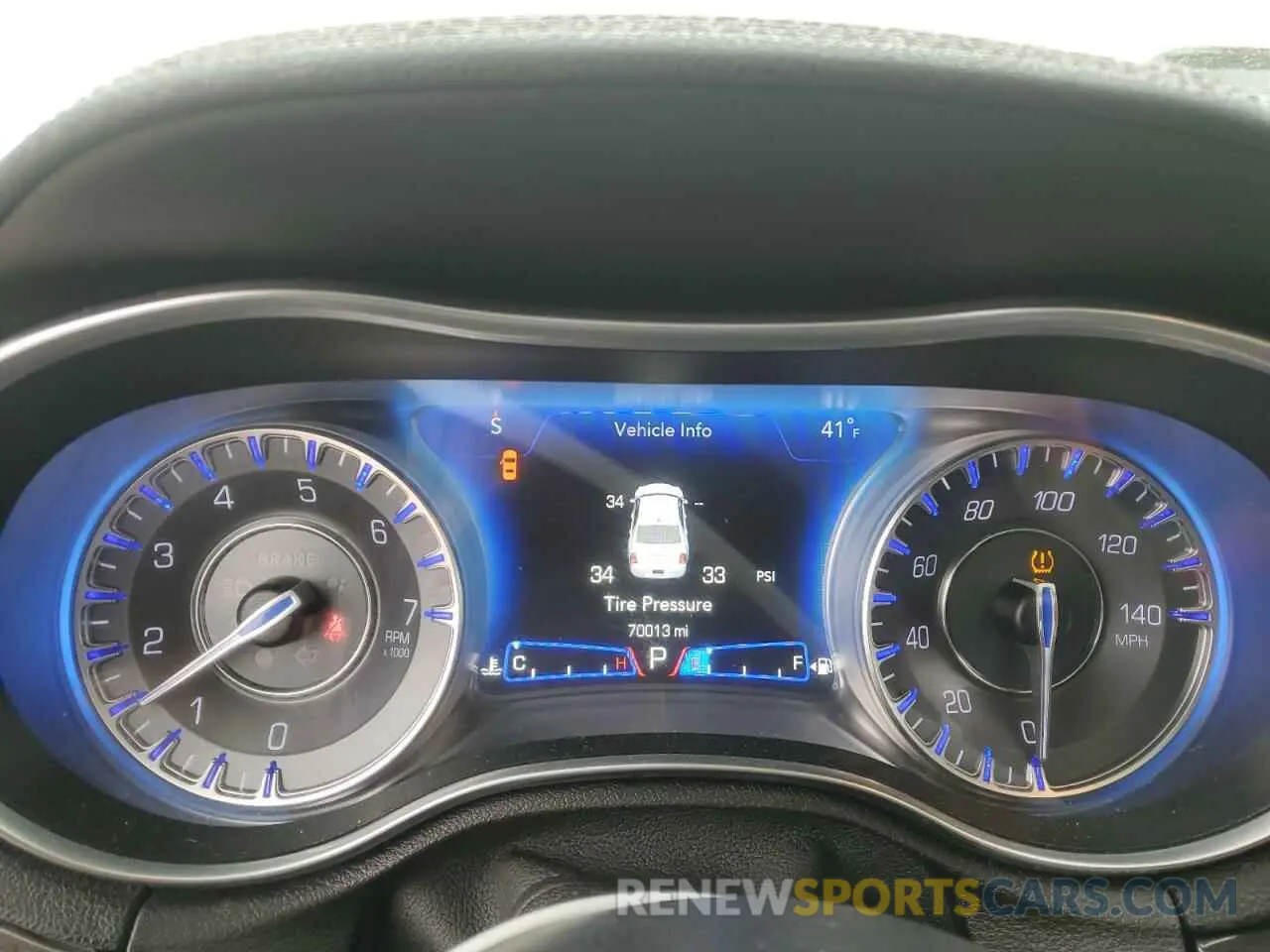 9 fotografías del automóvil dañado 2C3CCAEG6KH609791 CHRYSLER 300 2019