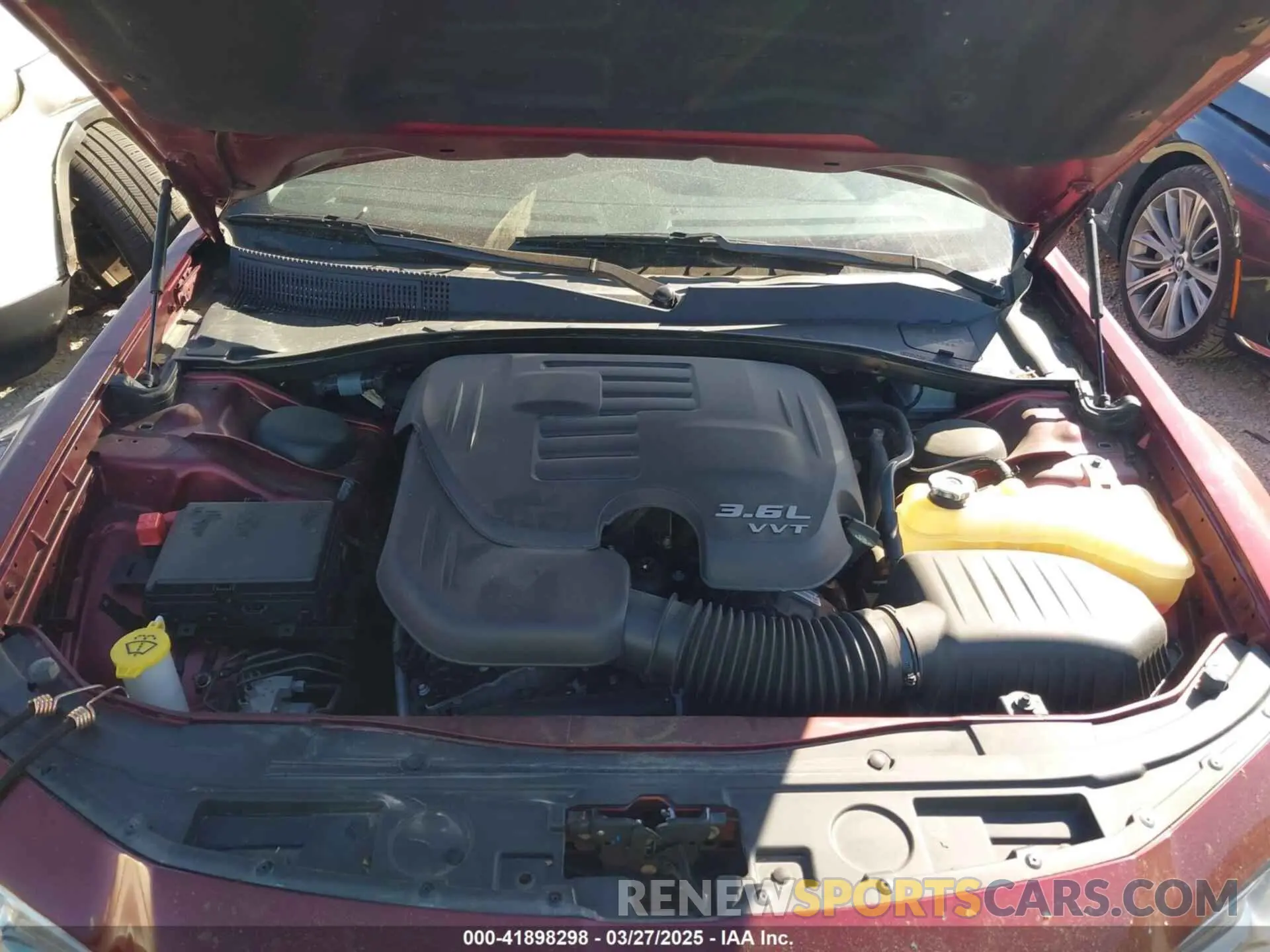 10 fotografías del automóvil dañado 2C3CCAEG7KH534180 CHRYSLER 300 2019