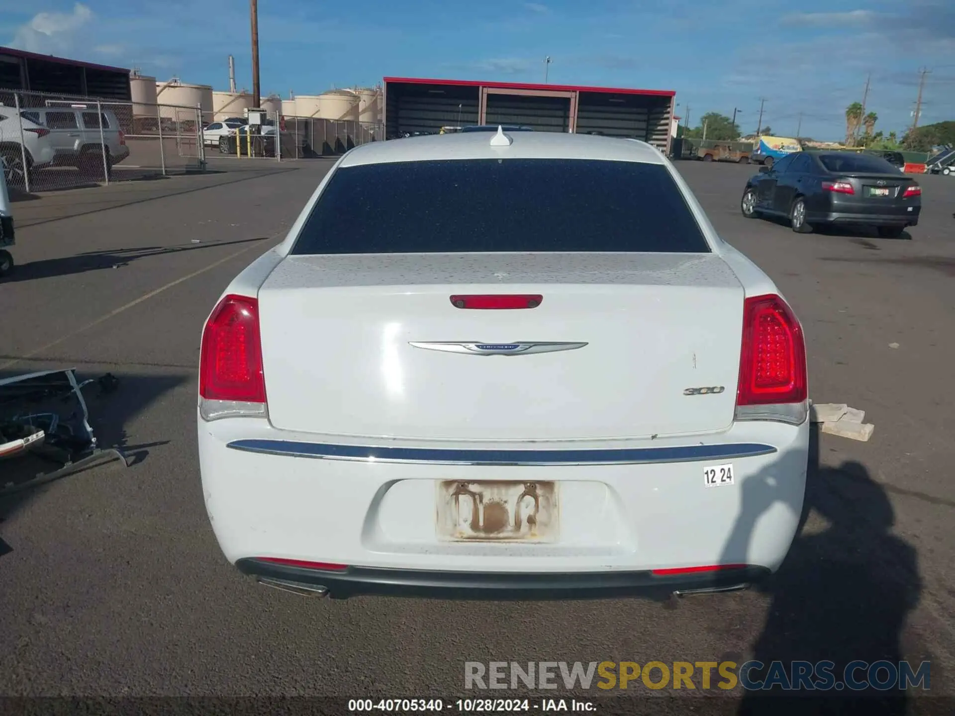 16 fotografías del automóvil dañado 2C3CCAEG7KH697864 CHRYSLER 300 2019
