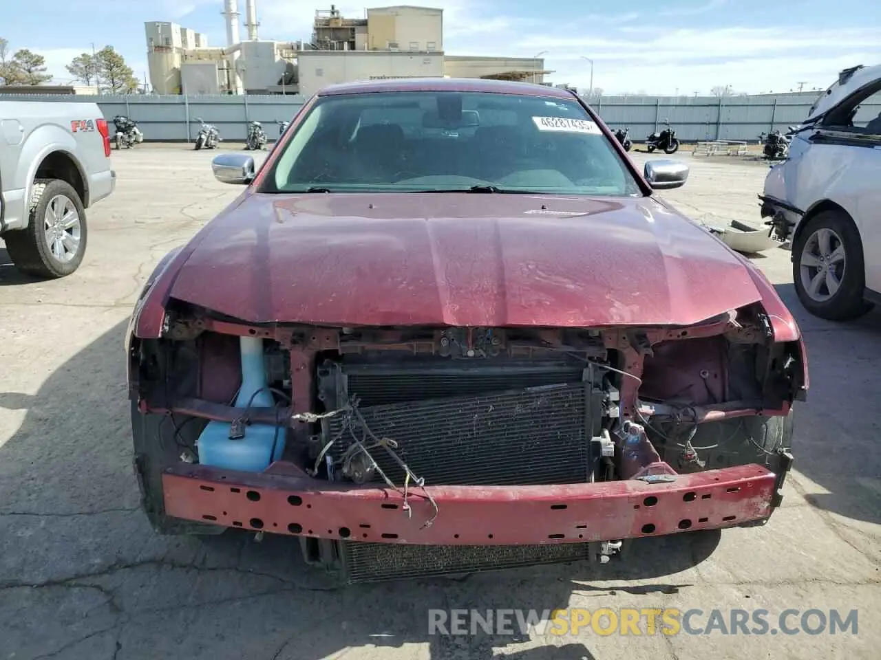 5 fotografías del automóvil dañado 2C3CCAEG8KH616984 CHRYSLER 300 2019