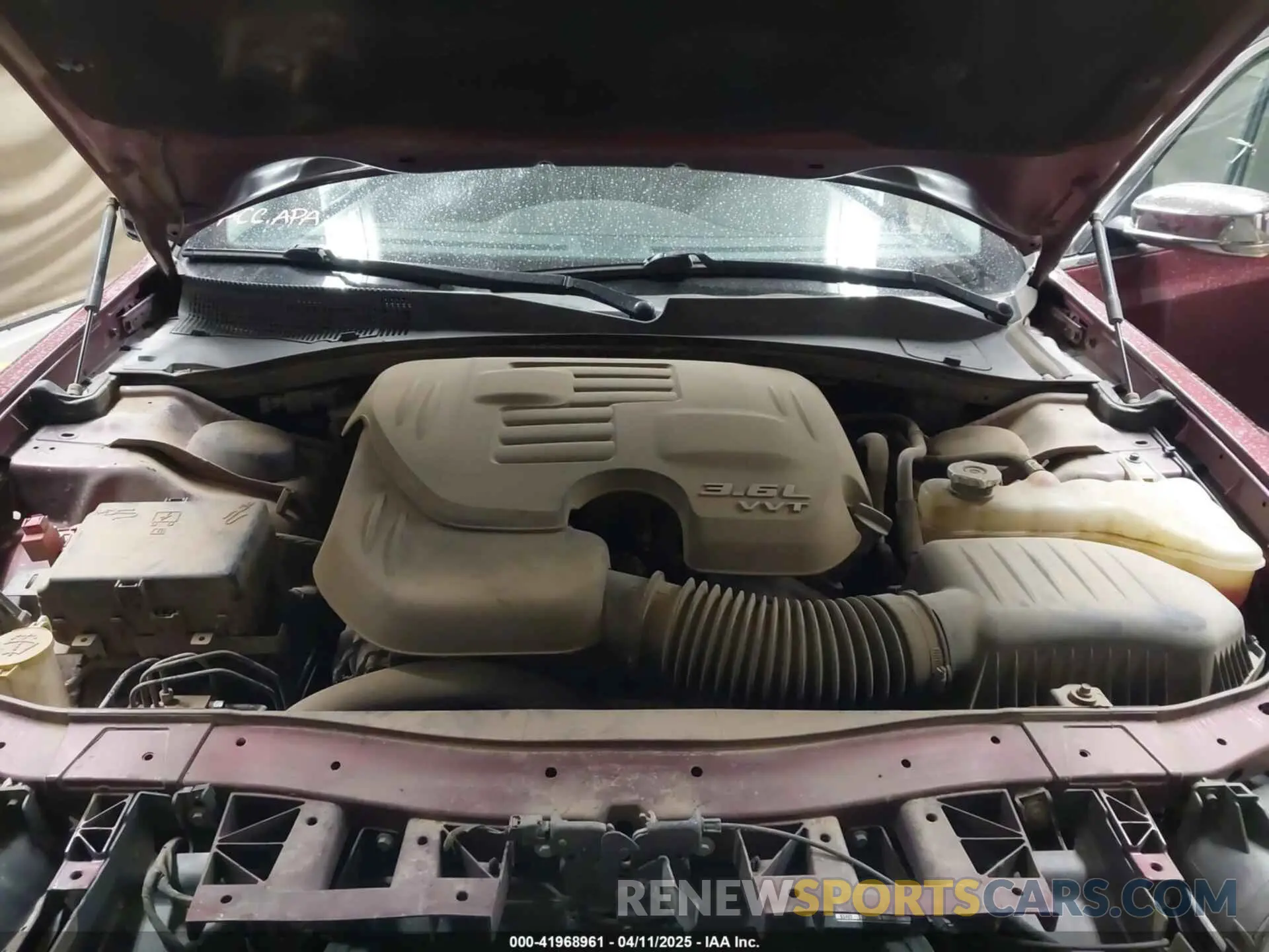 10 fotografías del automóvil dañado 2C3CCAEG8KH722545 CHRYSLER 300 2019