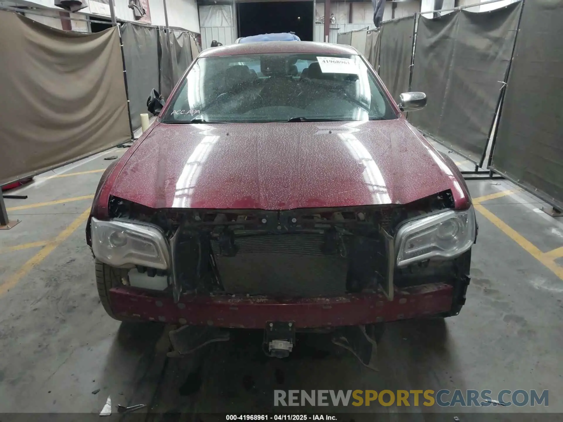 12 fotografías del automóvil dañado 2C3CCAEG8KH722545 CHRYSLER 300 2019