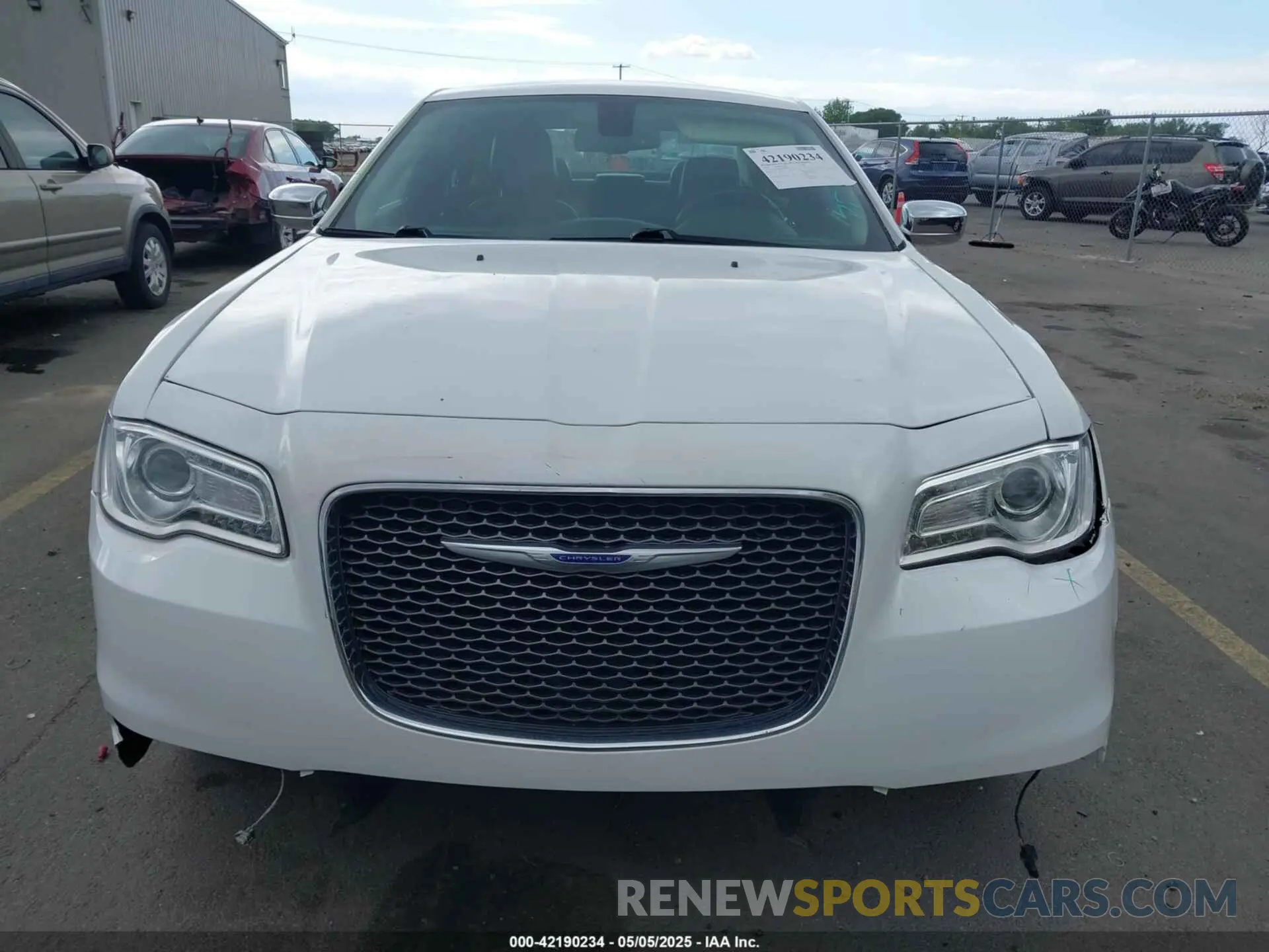 12 fotografías del automóvil dañado 2C3CCAEG9KH698188 CHRYSLER 300 2019