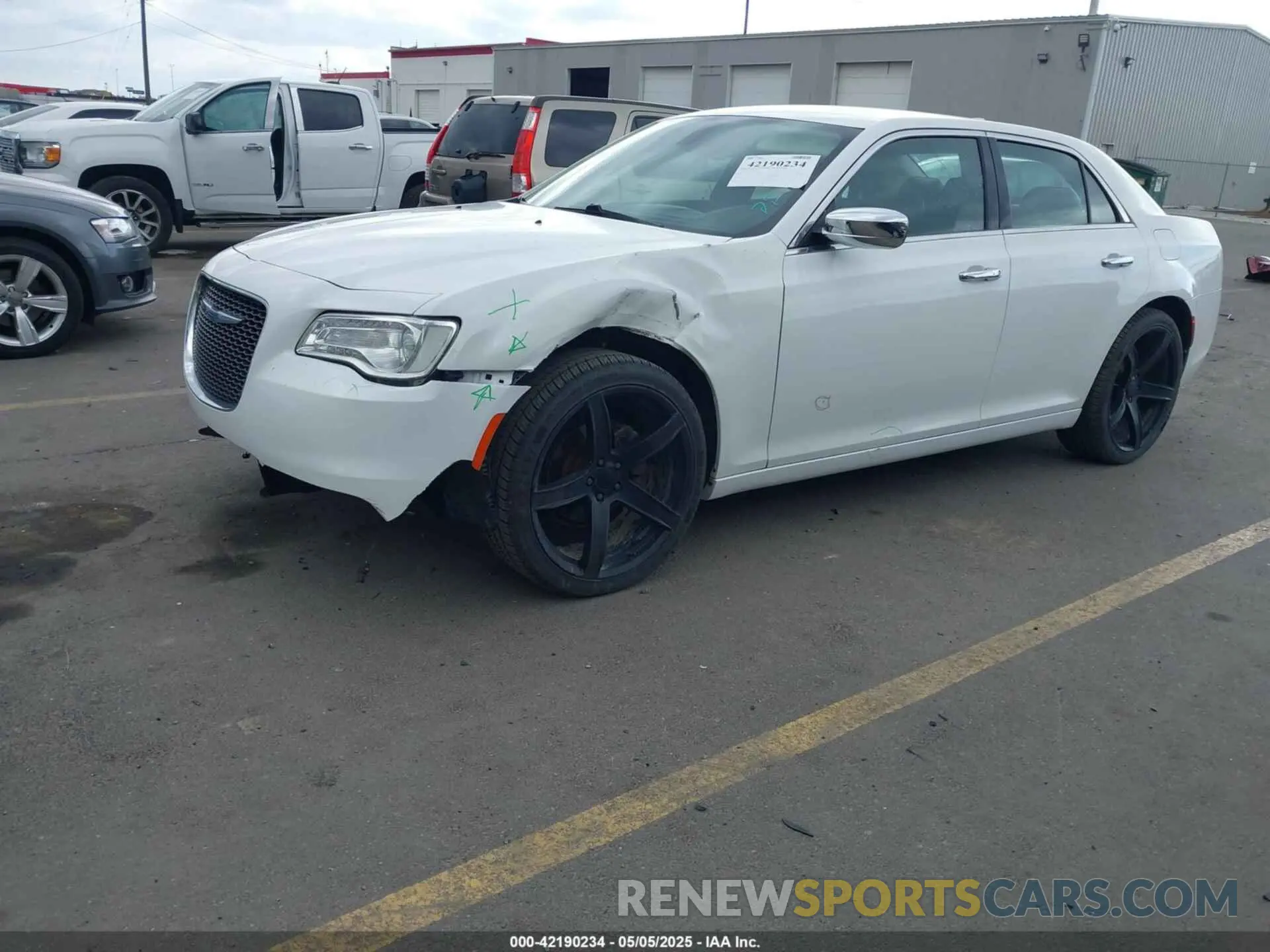 2 fotografías del automóvil dañado 2C3CCAEG9KH698188 CHRYSLER 300 2019