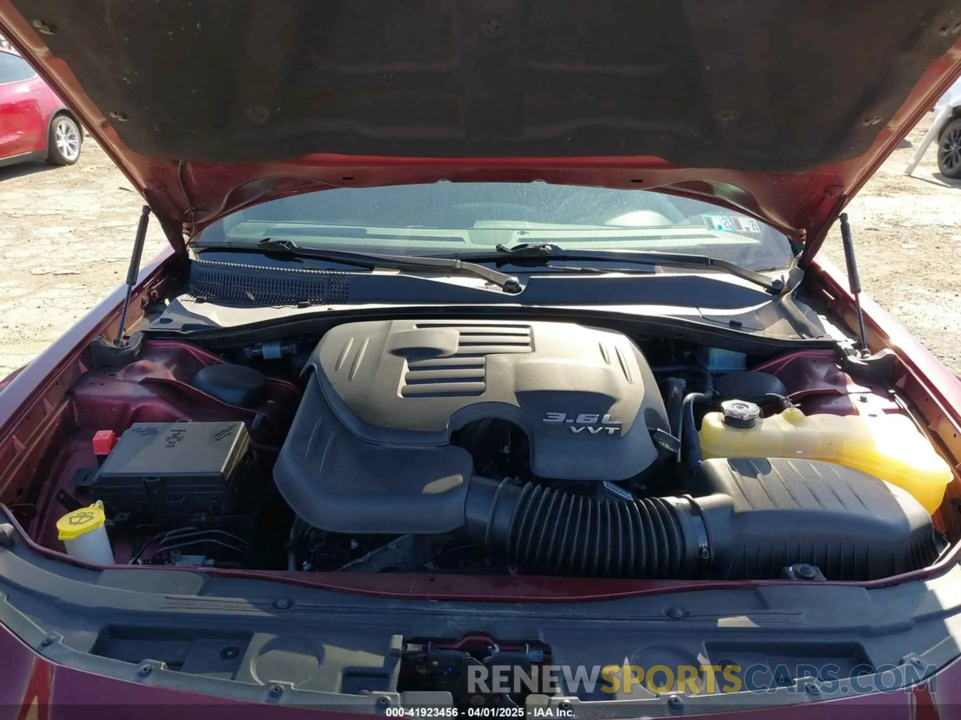 10 fotografías del automóvil dañado 2C3CCAGG0KH586117 CHRYSLER 300 2019