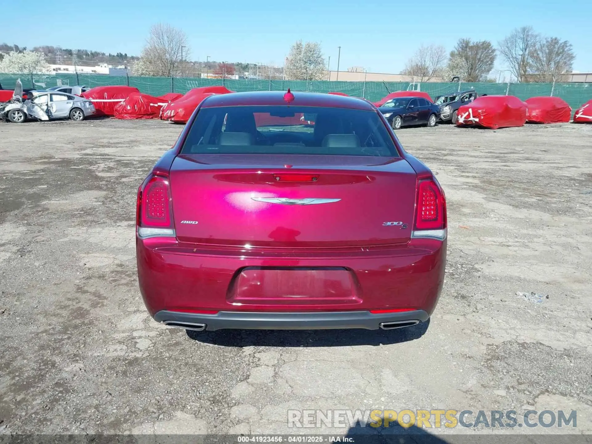 16 fotografías del automóvil dañado 2C3CCAGG0KH586117 CHRYSLER 300 2019
