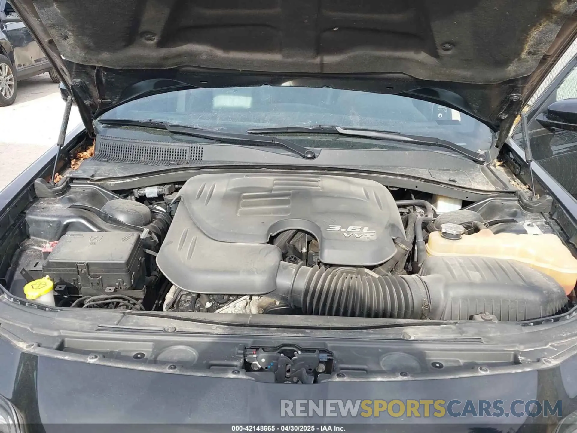 10 fotografías del automóvil dañado 2C3CCAGG0KH632108 CHRYSLER 300 2019