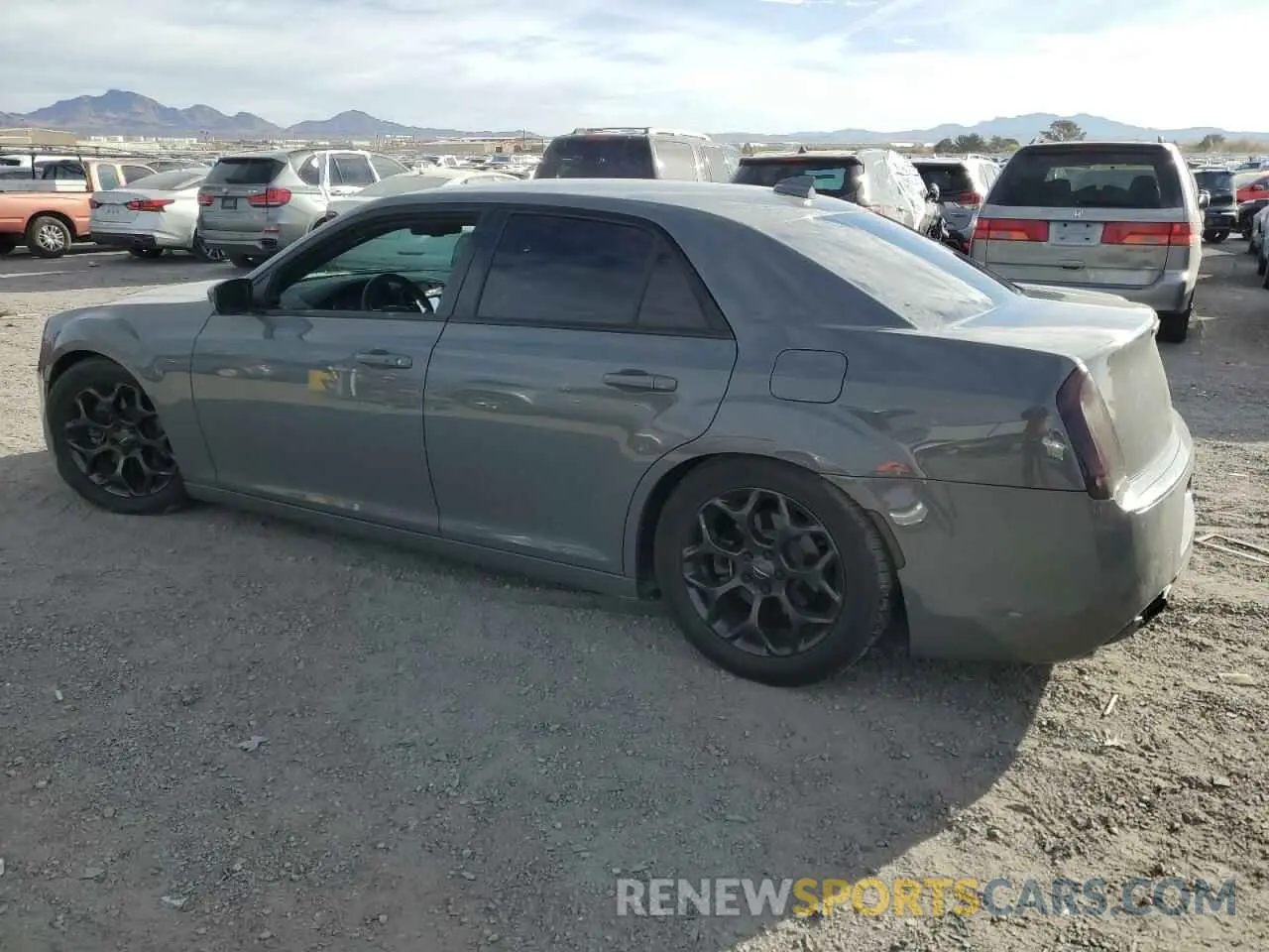 2 fotografías del automóvil dañado 2C3CCAGG2KH539686 CHRYSLER 300 2019